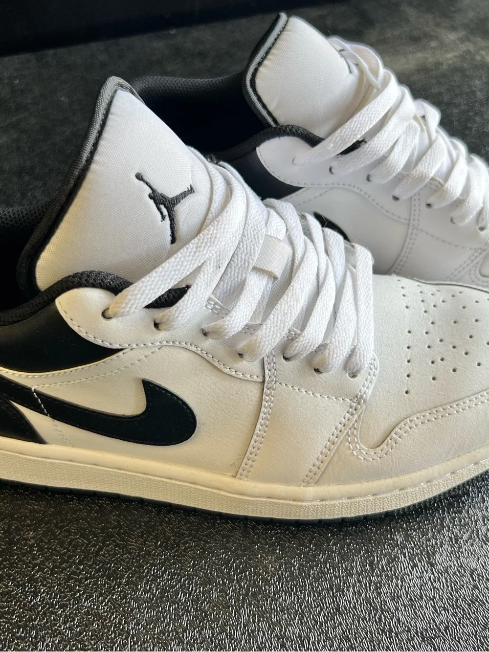 Air Jordan 1 Low Retro White/Black Sneakers